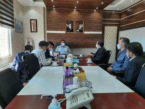 درآستانه پایان سال نشست صمیمی جمعی از پرسنل بهره برداری شرکت ورق خودرو چھارمحال و بختیاری با مدیرعامل این شرکت