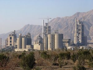 کارخانه‌های سیمان اصفهان خواهان تجدید نظر قیمت‌گذاری دستوری‌ هستند