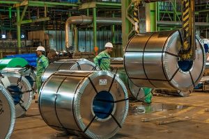 نیاز ایران به صادرات ۱۸ میلیون تن فولاد در سال