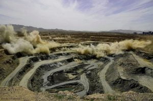 آزمایش موفقیت‌آمیز عملیات نوین آتشباری در معدن شماره دو گل‌گهر