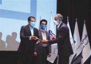 تجلیل از مدیران عامل شركت فولاد مباركه و ذوب‌آهن به‌عنوان مدیران شایسته ایران 1400