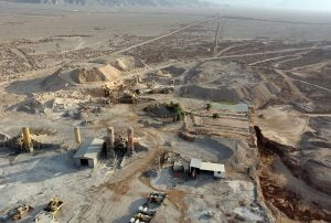 منطقه غرب سیستان از لحاظ ساختار زمین شناسی دارای ظرفیت‌های معدنی است