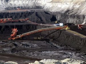 خروج سنگ‌آهن از کانال ۱۰۰دلاری/ قیمت زغالسنگ از مرز ۳۰۰دلار عبور کرد