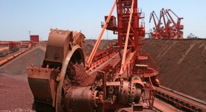 قیمت سنگ آهن با کاهش تولید فولاد در چین به زیر 100 دلار بازگشت