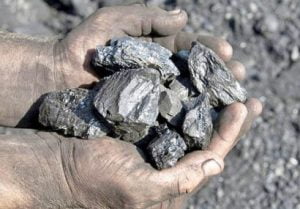 چرا سنگ‌آهن با قیمت واقعی به فروش نمی‌رسد؟