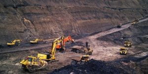 فرماندار کاشان: فعالیت معدن کامو تا صدور رای شورای معادن استان متوقف شد