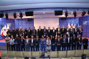 تندیس نقره ای دوستاره به مجتمع فولاد خراسان اهدا شد