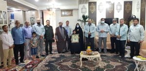 دیدار مدیرعامل شرکت فولاد خوزستان با خانواده شهیدان باوی و درخت