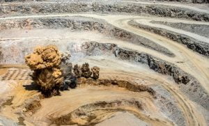 گنج خفته در معادن نفس طبیعت را به شماره انداخت/ مسئولان جلوی صدور مجوز معادن خرد و کم بهره را بگیرند