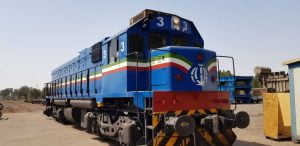 بازسازی و رنگ آمیزی لکوموتیو شماره ۳ شرکت فولاد خوزستان