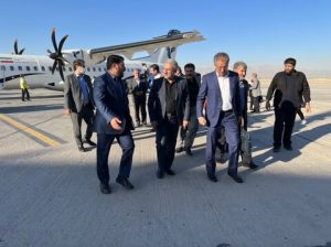 وزیر صمت برای افتتاح چهار طرح معدنی و صنعتی وارد یزد شد