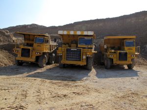 معدنکاران در کهگیلویه و بویراحمد تسهیلات خرید ماشین آلات می گیرند
