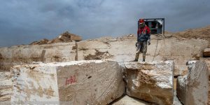 تنها ۳۰ درصد سنگ تزیینی کرمانشاه فرآوری می شود