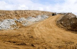 مجوز ۲ شرکت سرمایه‌گذار معدن تیتانیوم در قلعه‌گنج ابطال می‌شود