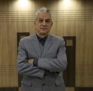 آقابزرگی، کارشناس بازار سرمایه مطرح کرد: ۵ صنعت پر بازده بورسی با حداقل ریسک در سال ۱۴۰۲ / بازدهی مطلوب فولاد مبارکه در ۲۰ سال گذشته