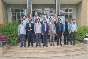 بازدید معاون اقتصادی و مالی شرکت فولاد مبارکه از شرکت ورق خودرو چهار محال بختیاری