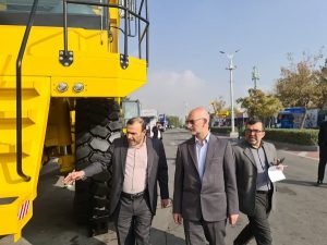 بازدید رئیس هیات عامل ایمیدرو از هفدهمین نمایشگاه کانمین