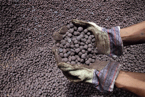 رشد ۱۸۰ درصدی ارزش معاملات آهن اسفنجی در بورس کالا طی سال ۱۴۰۲