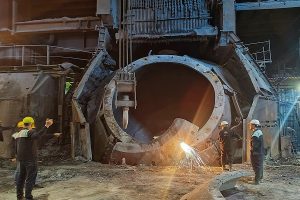 تعمیرات اساسی كنورتور 2 در راستای جهش تولید ذوب آهن اصفهان