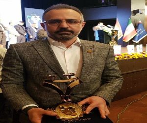 شرکت فولاد خوزستان تنها شرکت تولیدکننده صنعتی و معدنی بود که تندیس طلایی ملی رعایت حقوق مصرف کننده را دریافت کرد