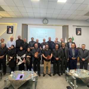 سکان ورزش کشور را به دست فردی ورزش شناس، کارآمد و جسور بدهید