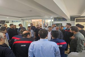 کارگران اکسین خالق حماسه‌های بی نظیر هستند/جمعه پای صندوق‌های رای حضور حداکثری خواهیم داشت