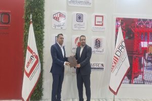 هم اکنون امضا تفاهم‌نامه میان فن‌ بازار و ذوب آهن اصفهان در ماینکس ۲۰۲۴