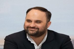 شایعات بی اساس نباید بر تعهدات ما اثر بگذارد