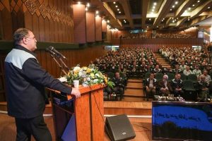 تأكید مدیرعامل ذوب‌آهن بر استفاده از انرژی‌ های تجدیدپذیر و ایجاد نیروگاه خورشیدی