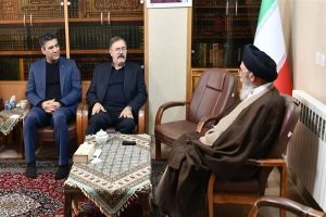 دیدار مدیرعامل شركت ذوب‌ آهن اصفهان با نماینده ولی‌ فقیه در استان اصفهان
