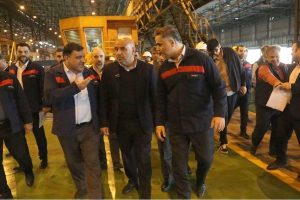 روایتی از حضور وزیر کار در شرکت فولاد اکسین خوزستان / سنگر مستحکم فولاد اکسین در برابر تحریم‌ها