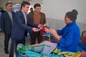 دیدار مسئولان ذوب‌آهن اصفهان با جانبازان بیمارستان شهید رجایی نجف‌آباد در دهه فجر