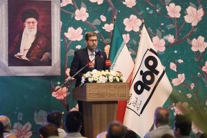 فولاد مباركه عزم خود را برای كار و سرمایه‌ گذاری در تولید جزم كرده است