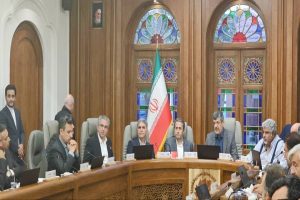 صنایع استان؛ ناترازی های انرژی را جهت طرح در هیات دولت گزارش کنند/ دعوت از فعالان اقتصادی یزد برای حضور در اکسپو 1404