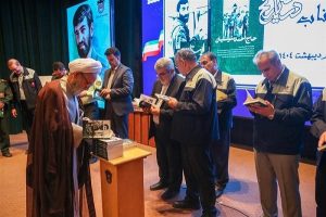 ذوب‌آهن اصفهان یك لشكر جهاد در میدان تولید است