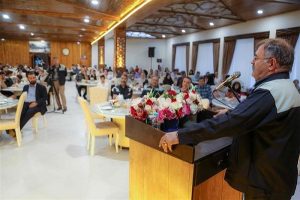 تجلیل از كارگران نمونه ذوب‌آهن اصفهان در هفته كارگر