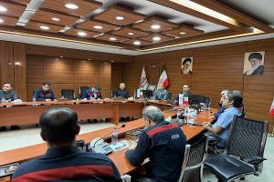 برگزاری جلسه کمیته بحران شرکت فولاد اکسین خوزستان با تأکید بر آرامش پایدار، آمادگی کامل و تداوم ایمن تولید