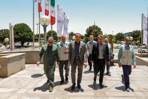 حضور رئیس هیات عامل ایمیدرو در فولاد مبارکه و تأکید بر تداوم جریان تولید