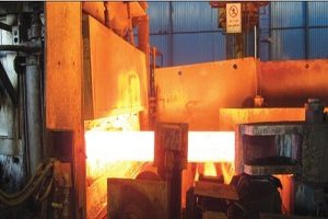 تولید فولاد ایران در ۱۴۰۳ با افت ۶.۷ درصدی به ۳۰.۲ میلیون تن رسید؛ ۵.۵ میلیارد دلار زیان در یک سال