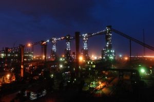 فولاد خوزستان در تاریکی سیاست‌ های ناکارآمد؛ از سکوت سیاست گذار تا فریاد صنعت