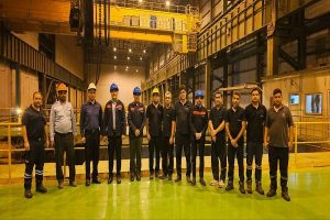 گفت‌وگوی صمیمانه مدیران ارشد فولاد اکسین با تلاشگران خط تولید؛ تمرکز بر تولید پایدار، مدیریت انرژی، روحیه خودباوری ملی و ایستادگی مثال‌ زدنی در بحران‌ ها