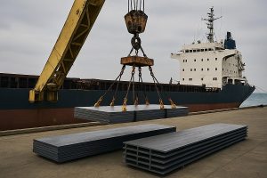 جهش صادرات ورق و کنسانتره/ افت ارزش دلاری صادرات فولاد ادامه دارد