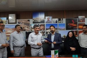 تفاهم‌ نامه احداث درمانگاه چندمنظوره جدید در شهر مس سرچشمه امضا شد