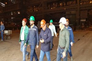 مسکن کارکنان را با جدیت پیگیری می‌کنیم