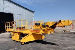 بومی‌سازی دستگاه لاینر هندلر آسیاب‌های معدنی در کرمان؛ گامی راهبردی برای صنایع معدنی کشور