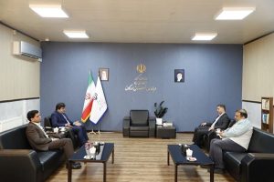 نشست مدیرعامل شرکت آهن و فولاد ارفع و فرماندار اردکان