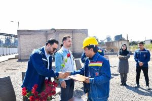 تقدیر مدیرعامل شرکت آهن و فولاد ارفع از کارکنان ایمنی و آتش‌ نشانی