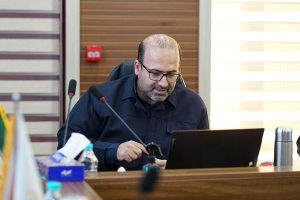 بررسی آخرین وضعیت تولید و پروژه های توسعه ای و افزایش شتاب در اجرای طرح‌ های استراتژیک فولاد خوزستان