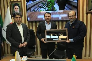 مدیرعامل بانک سپه از مدیرعامل فولاد خوزستان تقدیر کرد