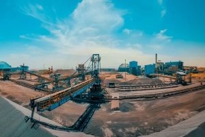 راهبرد‌های سیمیدکو در راستای خلق ثروت با تکیه بر مزیت‌ های رقابتی